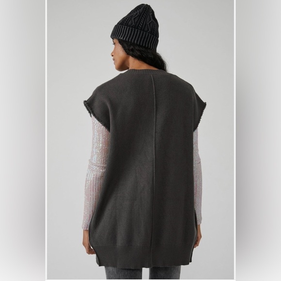 SOLD - Picture 4 of 12